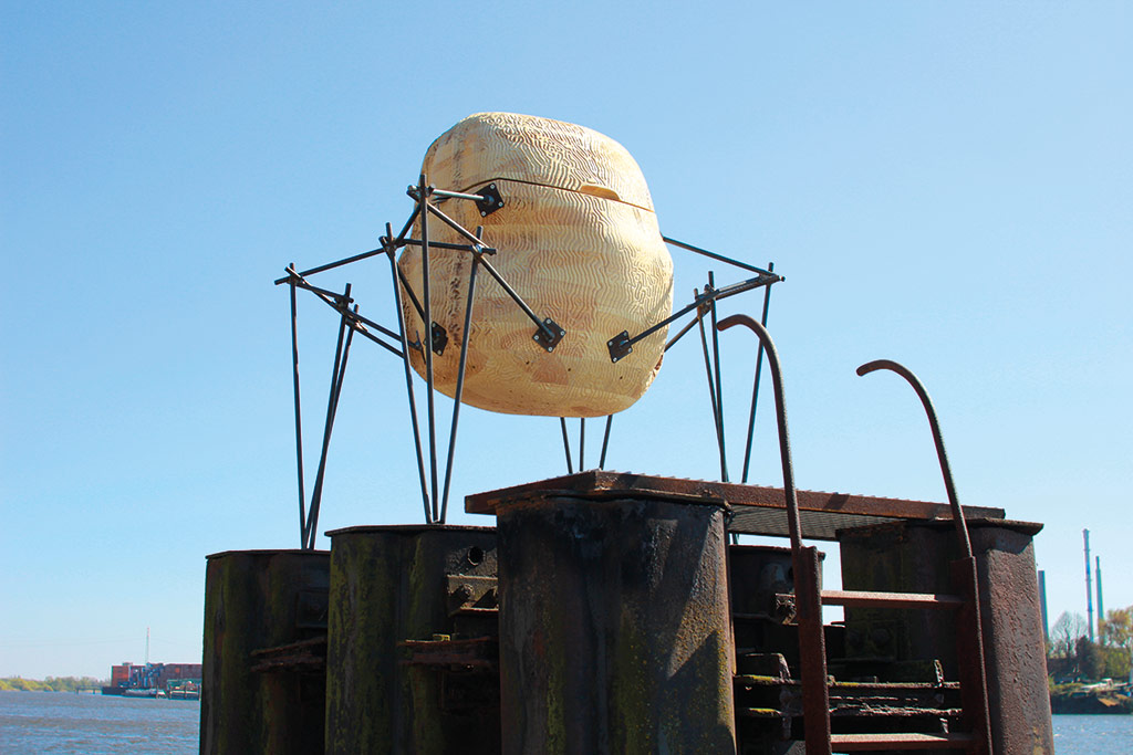 Bienenkorb auf Dalben in Entenwerder © Stadtkuratorin Hamburg