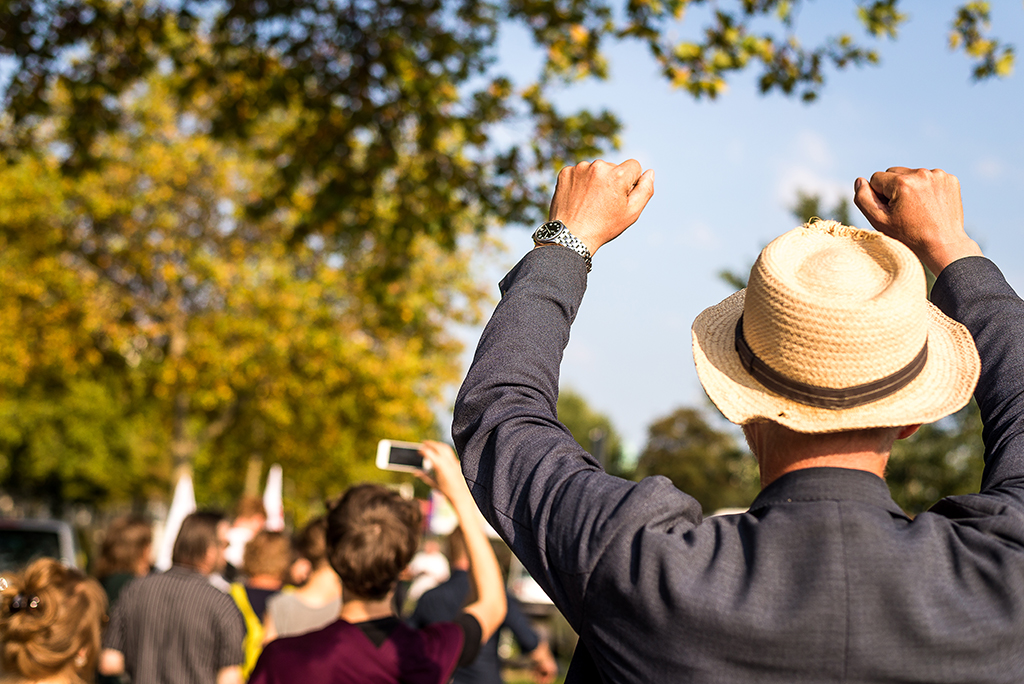 The algorhythm march from Schulterblatt to Westwerk. Photos © Daniel Nide