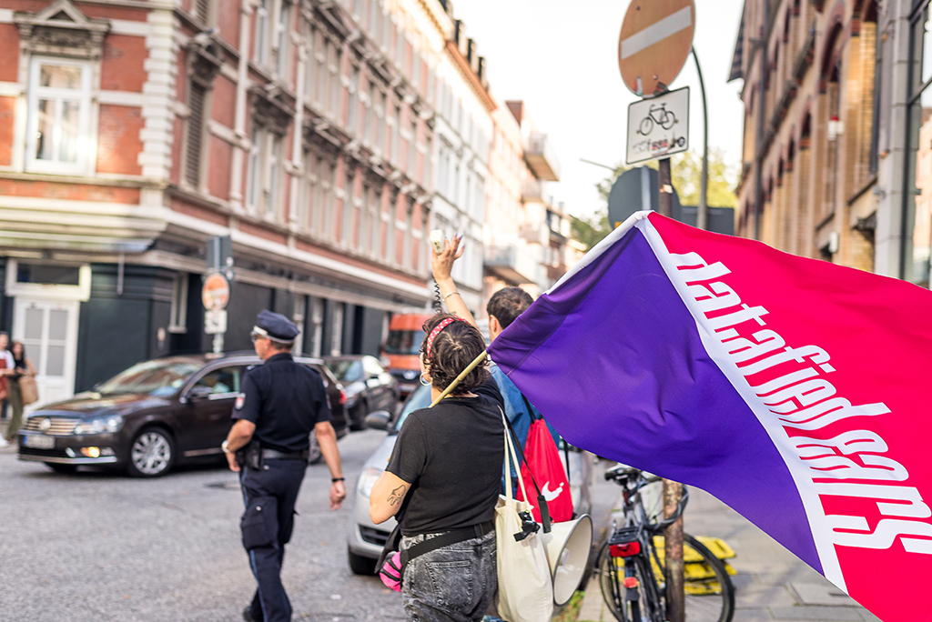 The algorhythm march from Schulterblatt to Westwerk. Photos © Daniel Nide