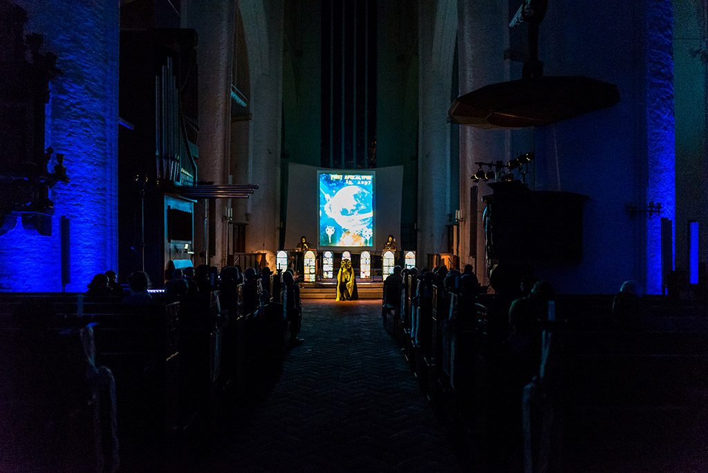 Performance at the main church St. Katharinen. Photo © Daniel Nide
